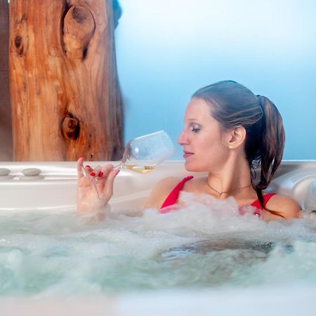 Casa Da Carmen Boutique & Private Spa Меццоломбардо Екстер'єр фото